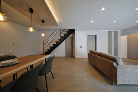 ���̑��@�y�{�H��z�����͖{���ɉƁH�Ǝv�킹��A�������ꂽ���s���B���o�I�ȍL��������������A�v���̏Ɩ��v��B