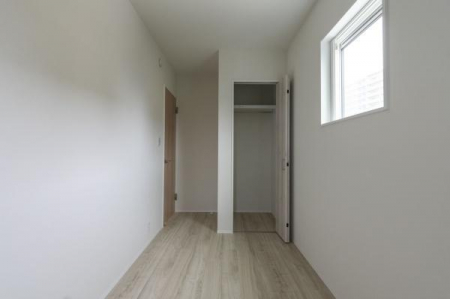 �q�������@-