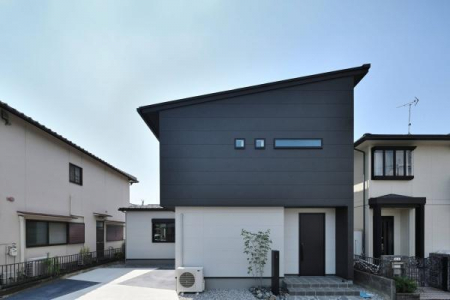 �����v������i�p�[�X�E�O�ρj�@�y�{�H��z��ɉf����X�^�C���b�V���ȃt�H�����B�f�U�C�����̍������ۗ��A�I�����[�����ȓ@��B